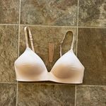 SKIMS Wireless Form T-shirt Bra Sand Size 36B Photo 2