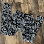 Bobbie & Brooks Black and White Leggings Photo 1