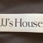 JJ's House J.J’s House| Black  Sheath V-Neck Knee-Length Satin Dress with crystal brooch. Photo 10