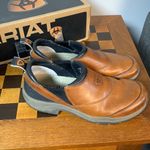 Ariat  Brown Leather Low Top Loafers Size 9 Photo 3
