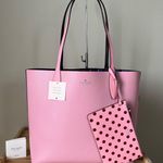 Kate Spade  Tote Photo 1