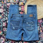 American Eagle Women’s Tomgirl Distressed Jean Size 2 Blue Photo 1