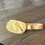 Lululemon Athletica Everywhere Belt Bag in Golden Sand NWOT Photo 10