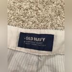 Old Navy  Women's Size 16 Striped Floral leaf Everyday Chino Shorts 100% cotton Photo 3