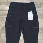 Athleta Headlands Hybrid Cargo Legging Hiking Casual Skinny Ankle Pants Black 6 Photo 1