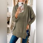 Merokeety MEROKITTY LONG SLEEVE GREEN MOCK NECK SWEATER NWOT Photo 4