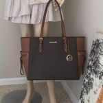 Michael Kors Purse Photo 1