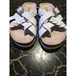 Sonoma Goods For Life Women's Artwork Buckle Sandals White Leather Sz 5 Girl: 3 Photo 2