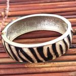 Tiger stripe hinged cuff bracelet black and gold tone Photo 0