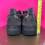 Vintage La Gear Gray Black Canvas Shell Toe Lace Up Low Top Sneaker Size 7.5 Photo 3