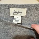 Neiman Marcus  Cashmere Grey Sweater Sz‎ Medium Photo 3