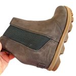 Sorel  Joan of Arctic Wedge II Chelsea Leather Lug Sole Ankle Boot Brown Black 8 Photo 8