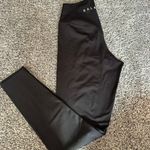 Balance Athletica Balance Leggings Photo 0