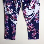 Fabletics  ladies stretch floral capri workout legging pants size medium Photo 7