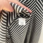 Banana Republic Womens Sz 0 Black White Stripe V-Neck Stretch Fit & Flare Dress Photo 6
