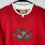 This is a red sweatshirt from Baxter & Wells Size L Photo 1