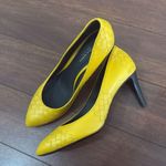 Bottega Veneta New mustard yellow intrecciato leather pumps with weave detailing Photo 3