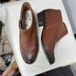 Vionic Jolene Burnished Toe Leather Ankle Boots Sz 10 Photo 4