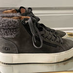 UGG  Boots Women’s 8 Grey Photo 0