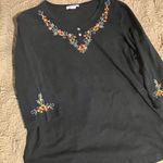 Blair Embroidered T-shirt Photo 0