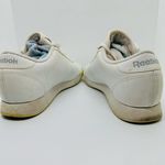 Reebok Women’s White Classic Lace Up Athletic Tennis Shoes Size 6.5 Photo 3