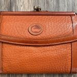 Dooney & Bourke VTG Brown British Tan All Weather Leather Kiss Lock Wallet Photo 0