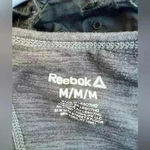 Reebok NWT  Athletic Shirt Exercise size Medium New Photo 1