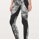 Lululemon  Sweat & Repeat Tight in Serigraph Starlight Black Multi Size 4 Photo 0