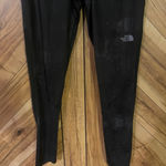 The North Face Women’s Medium Black Printed Full Length Leggings Photo 3