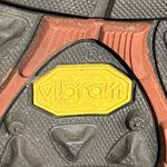 Clarks Outdoor Shoes Women's 8.5 Gray Orange Mesh Hiking Trail Vibram Bungee Photo 4