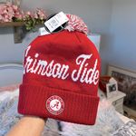 Alabama Crimson Tide Red Winter Cap New Womens Photo 1