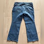 Old Navy  Women's 20 Short High-Waisted Wow Flare
Regular Wash Jeans Photo 6