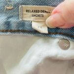 Madewell  Relaxed Denim Cut Off Raw Hem Shorts in Essen Wash 28 ND178 Photo 3