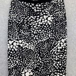 Banana Republic  Women's Skirt Pull On Size Medium Black White Pebble Print Photo 0