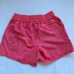Field & Stream  women’s athletic shorts Coral Floral print Women’s size S Photo 2