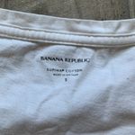 Banana Republic  white v neck t-shirt Photo 1