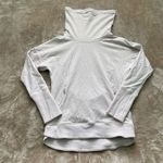 Lululemon Women’s Rest Day Light Grey Pullover Photo 0