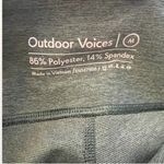 Outdoor Voices 3/4 Warm-up Crop Leggings in Hunter Green Size Medium Athletic Photo 6