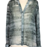 Jennifer Lopez  snake print blouse‎ Photo 0