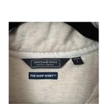 Vineyard Vines Dreamcloth Relaxed Shep Shirt quarter zip top. Size M. Photo 2