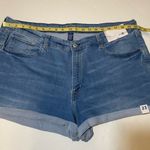 Arizona Jeans NWT Medium Wash Denim Blue Jean Shorts Mid Rise Plus Size 21 23 New Arizona Jean Photo 7