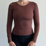 Aura Brown Long sleeve Photo 4