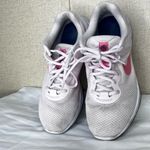 Nike  Women's Light Pink Athletic Shoes Photo 1