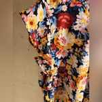 Alex and Lili Floral Flutter Sleeve Women's Top
Summer business casual cottage Red Size M Photo 2