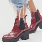 Urban Outfitters  Chloe Chelsea Red Croc Patterned Platform Ankle Boots Photo 0