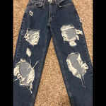 BDG  ripped jeans Photo 4