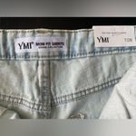 Ymi  High Rise Mom Fit Shorts Distressed Denim 100% Cotton‎ Light Wash
Size 7/28 Photo 7