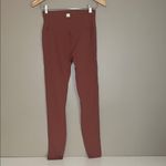 Vuori Womens Studio Pocket Leggings Pink Maroon Size Medium Photo 4