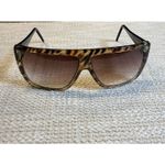Liz Claiborne Vintage Womens Sunglasses Tortoise Brown Square Shades 10090 Italy Photo 2