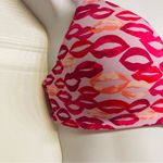 Victoria's Secret  T-Shirt Lightly Lined Wireless Bra 34C Pink Lips Love‎ Straps Photo 1